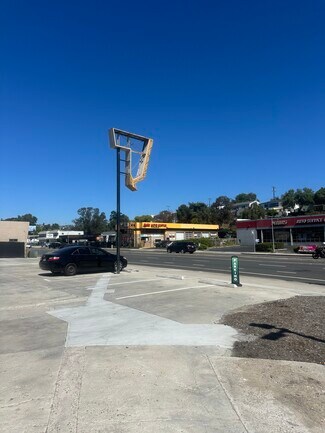 Plus de détails pour 7190 University Ave, La Mesa, CA - Local commercial à louer