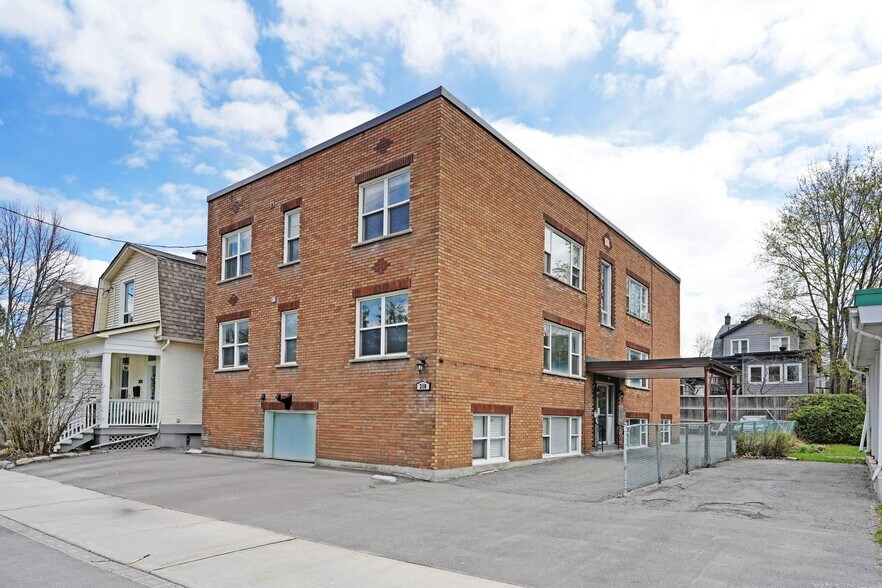 310 Byron Av, Ottawa, ON à vendre - Photo de l’immeuble – Image 2 sur 19