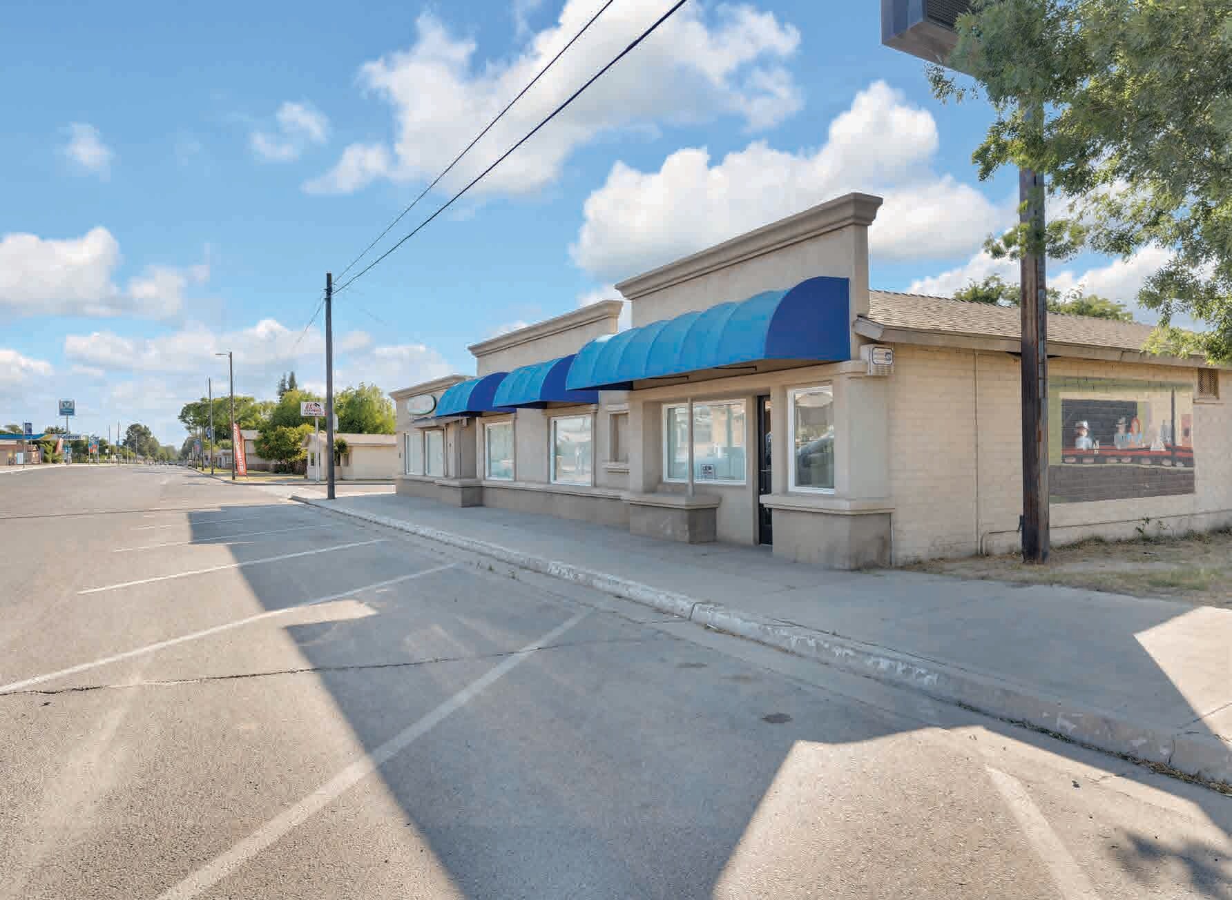 2378 & 2380 W Tahoe Ave, Caruthers, CA à louer Photo principale– Image 1 sur 4