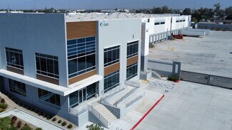 Plus de détails pour 13930 Santa Ana Ave, Fontana, CA - Industriel/Logistique à louer