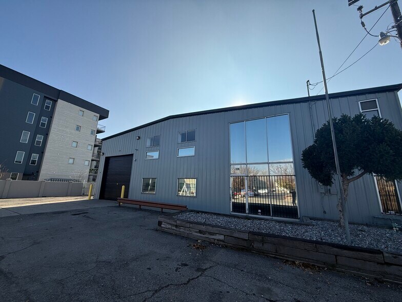 229 W Harris Ave, Salt Lake City, UT à louer - Photo de l’immeuble – Image 3 sur 27