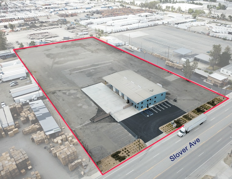 13831 Slover Ave, Fontana, CA à louer - Photo principale – Image 1 sur 8