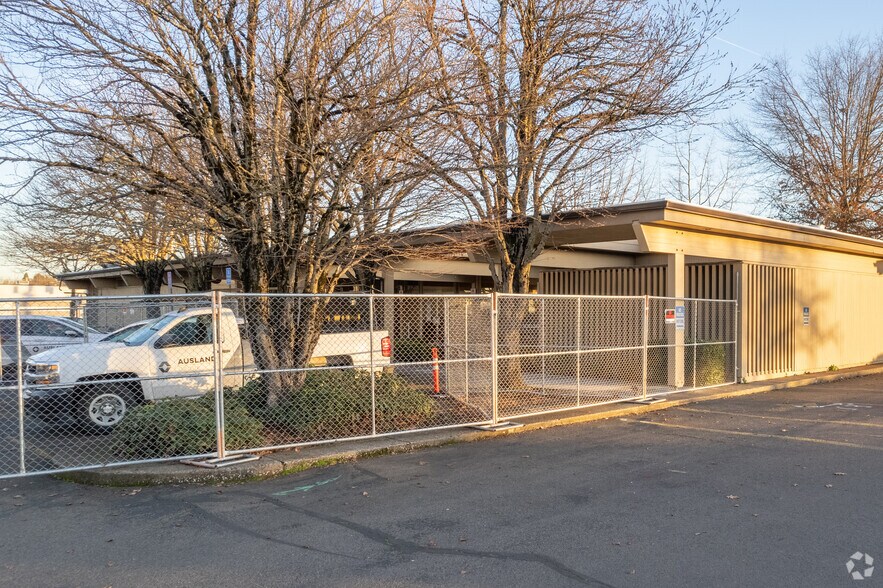 1717 W 7th Ave, Eugene, OR à louer - Photo principale – Image 3 sur 4