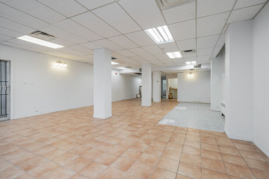 5471-5479 Av Westminster, Montréal, QC à louer - Photo de l’immeuble – Image 3 sur 4