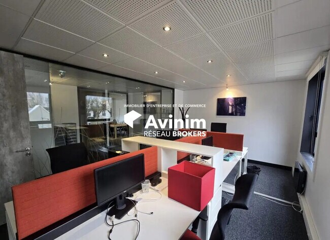 Plus de détails pour Bureau à vendre