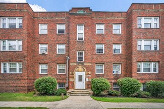 Plus de détails pour 2932 S Moreland Blvd, Cleveland, OH - Logement à vendre