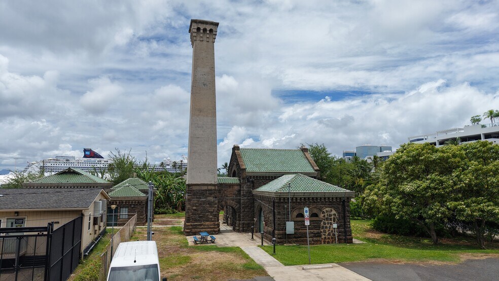 653 Ala Moana Blvd, Honolulu, HI à louer - Photo de l’immeuble – Image 3 sur 14