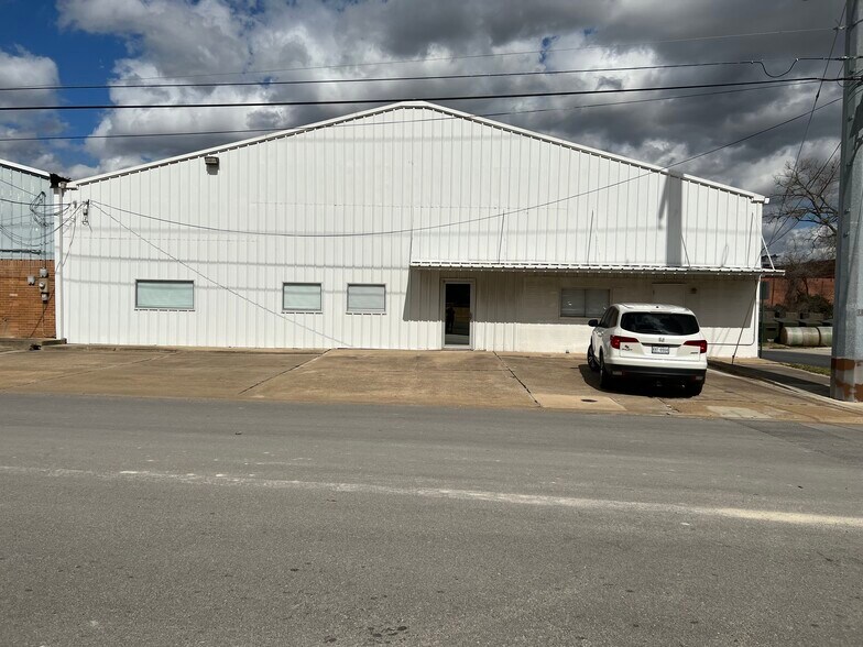 912 15th St, Huntsville, TX à louer - Photo principale – Image 1 sur 33