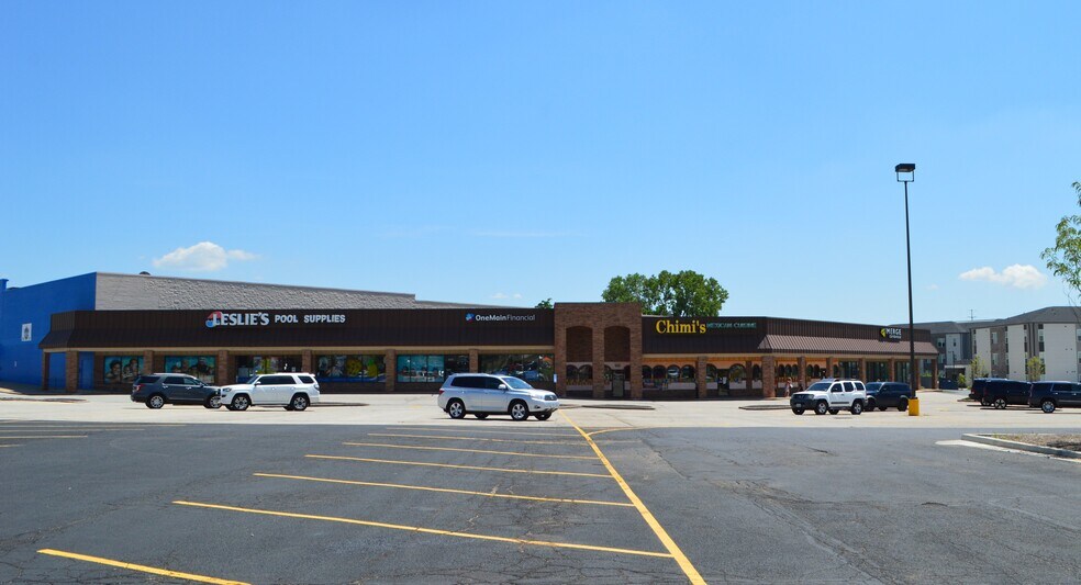 4105-4139 N Cloverleaf Dr, Saint Peters, MO à louer - Photo de l’immeuble – Image 1 sur 6
