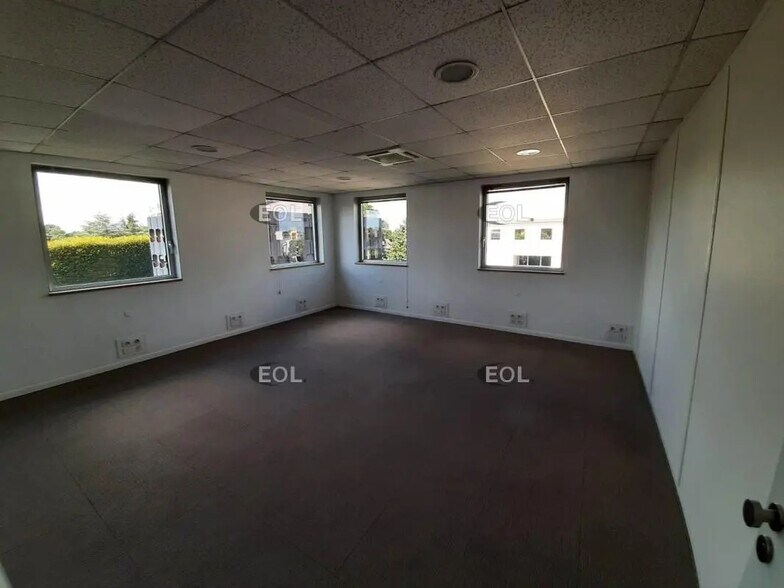 Bureau dans Chevilly-Larue à louer - Photo intérieure – Image 2 sur 12