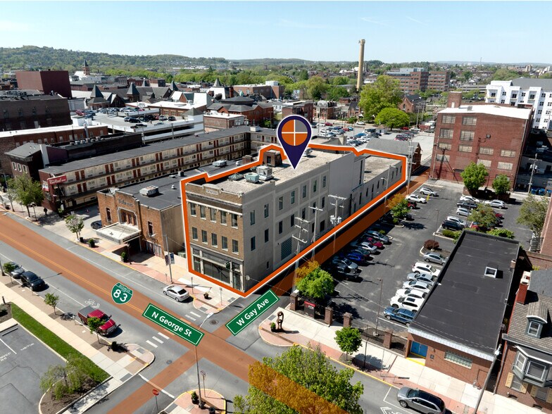 156 N George St, York, PA à louer - Photo de l’immeuble – Image 1 sur 13