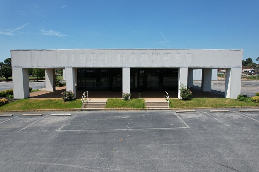 2000 E Race Ave, Searcy, AR à vendre - Photo de l’immeuble – Image 2 sur 21