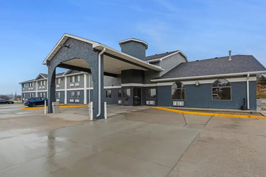 800 Senate Ave, Red Oak, IA à vendre - Photo de l’immeuble – Image 2 sur 22