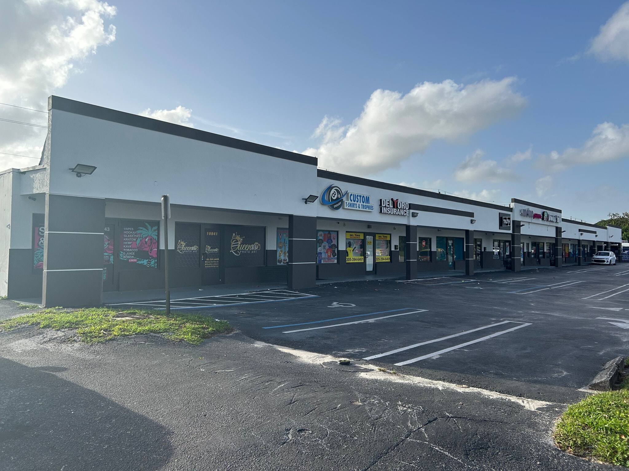 10815 NW 27th Ave, Miami, FL à louer Photo de l’immeuble– Image 1 sur 7