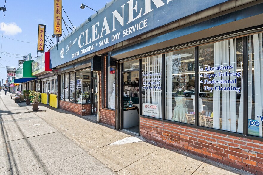 13410 Guy R Brewer Blvd, Jamaica, NY à vendre - Photo de l’immeuble – Image 2 sur 18