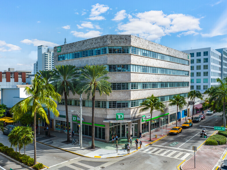 350 Lincoln Rd, Miami Beach, FL à louer - Photo de l’immeuble – Image 1 sur 8