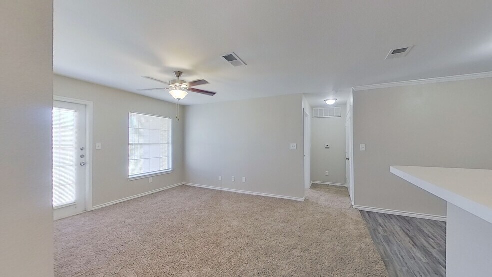 2502 Weber Dr, Lubbock, TX à vendre - Numérisation 3D Matterport – Image 2 sur 15