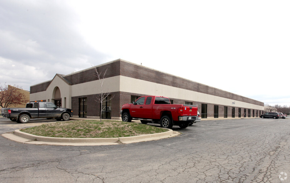 2745-2761 Albright Rd, Kokomo, IN à vendre - Photo de l’immeuble – Image 2 sur 2