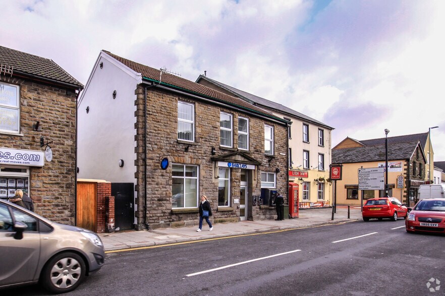 100-101 Bute St, Treorchy à vendre - Photo de l’immeuble – Image 2 sur 5