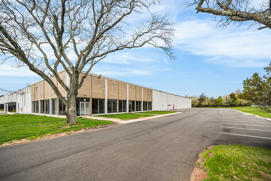 9 Taylor Rd, Edison, NJ à louer - Photo de l’immeuble – Image 3 sur 6