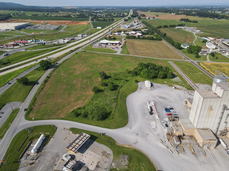 0 Mount Rock Rd portefeuille de 3 biens à vendre sur LoopNet.fr - Aérien – Image 1 sur 9