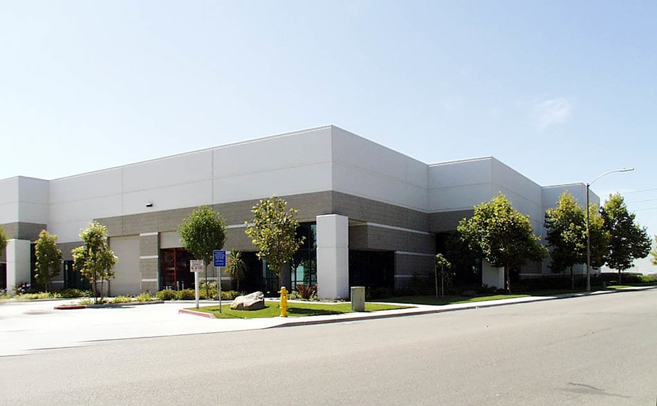 520 Corporate Dr, Escondido, CA à louer - Photo de l’immeuble – Image 3 sur 7