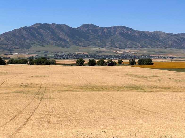 10200 North 5800 West, Trenton, UT à vendre - Photo principale – Image 1 sur 27