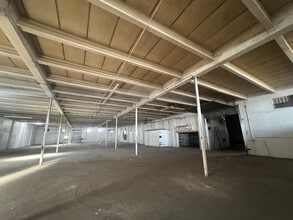 7130 NW 35th Ave, Miami, FL à louer Photo intérieure– Image 2 sur 6