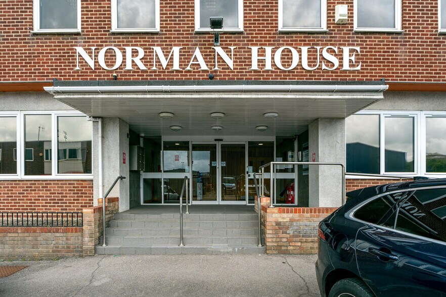 Kettering Ter, Portsmouth à louer - Photo de l’immeuble – Image 3 sur 3