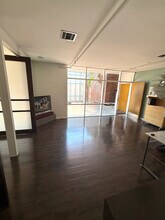 8906 W Olympic Blvd, Beverly Hills, CA à louer Photo intérieure– Image 2 sur 8