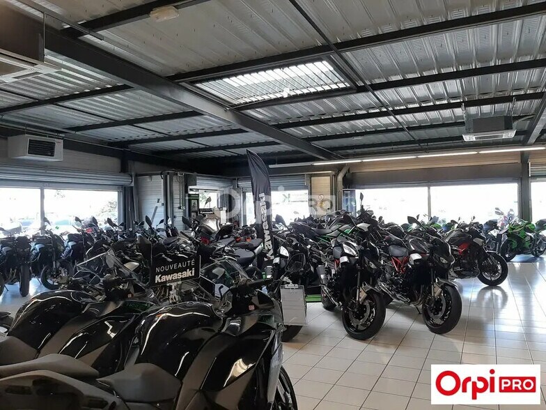 Local commercial dans Valence à vendre - Photo de l’immeuble – Image 2 sur 5