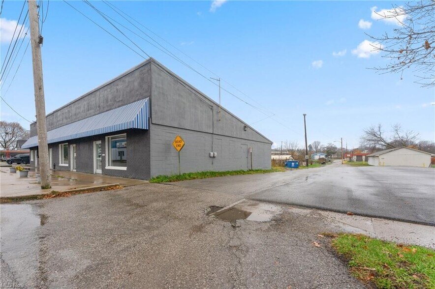 111-119 Jennings Ave, Salem, OH à louer - Photo de l’immeuble – Image 3 sur 4