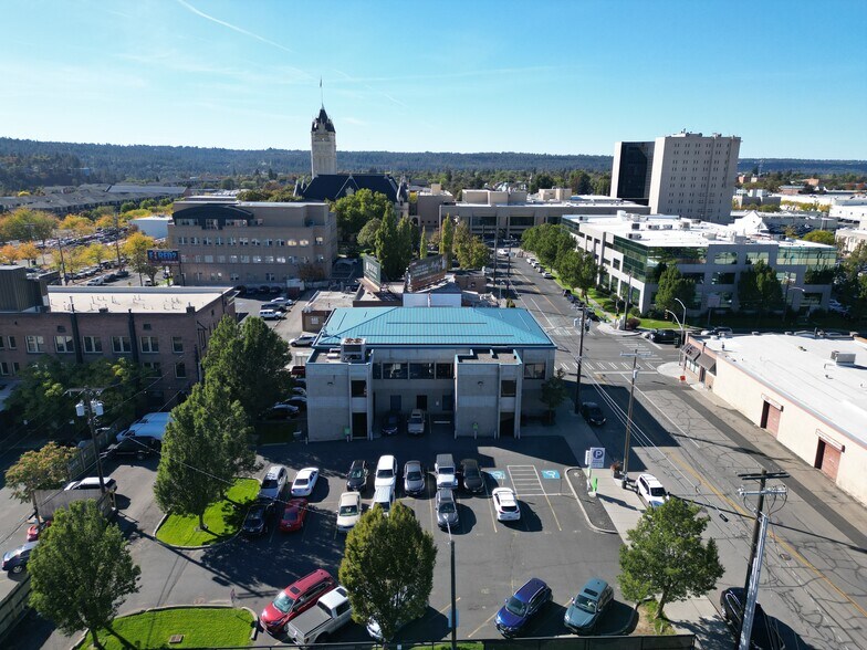 824 N Monroe St, Spokane, WA à vendre - Photo de l’immeuble – Image 2 sur 16