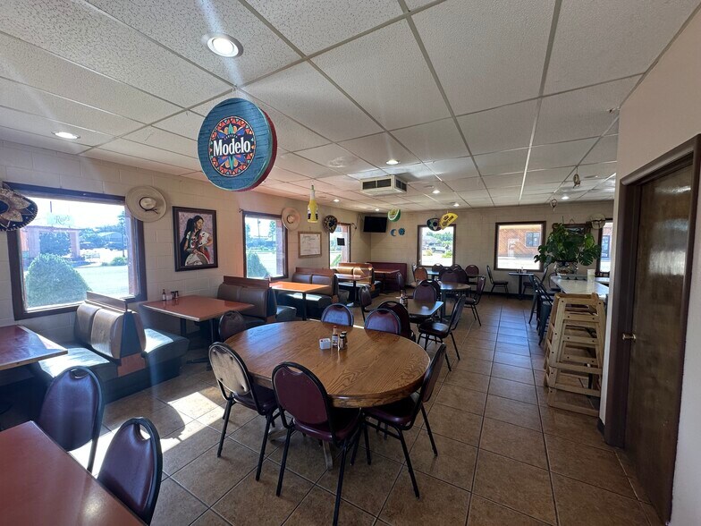 308 Avenue A, Wilder, ID à vendre - Photo de l’immeuble – Image 2 sur 7