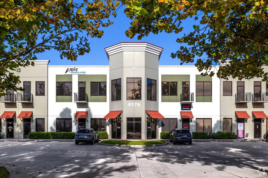 4175 S Pipkin Rd, Lakeland, FL à louer - Photo principale – Image 1 sur 10