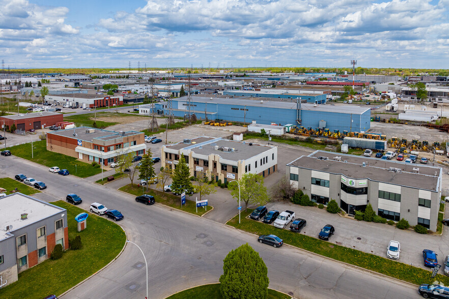 3075-3085 Rue Peugeot, Laval, QC à vendre - Aérien – Image 2 sur 5