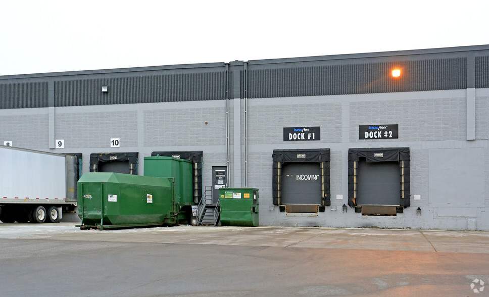 7101-7119 N 31st Ave, New Hope, MN à louer - Photo de l’immeuble – Image 3 sur 3