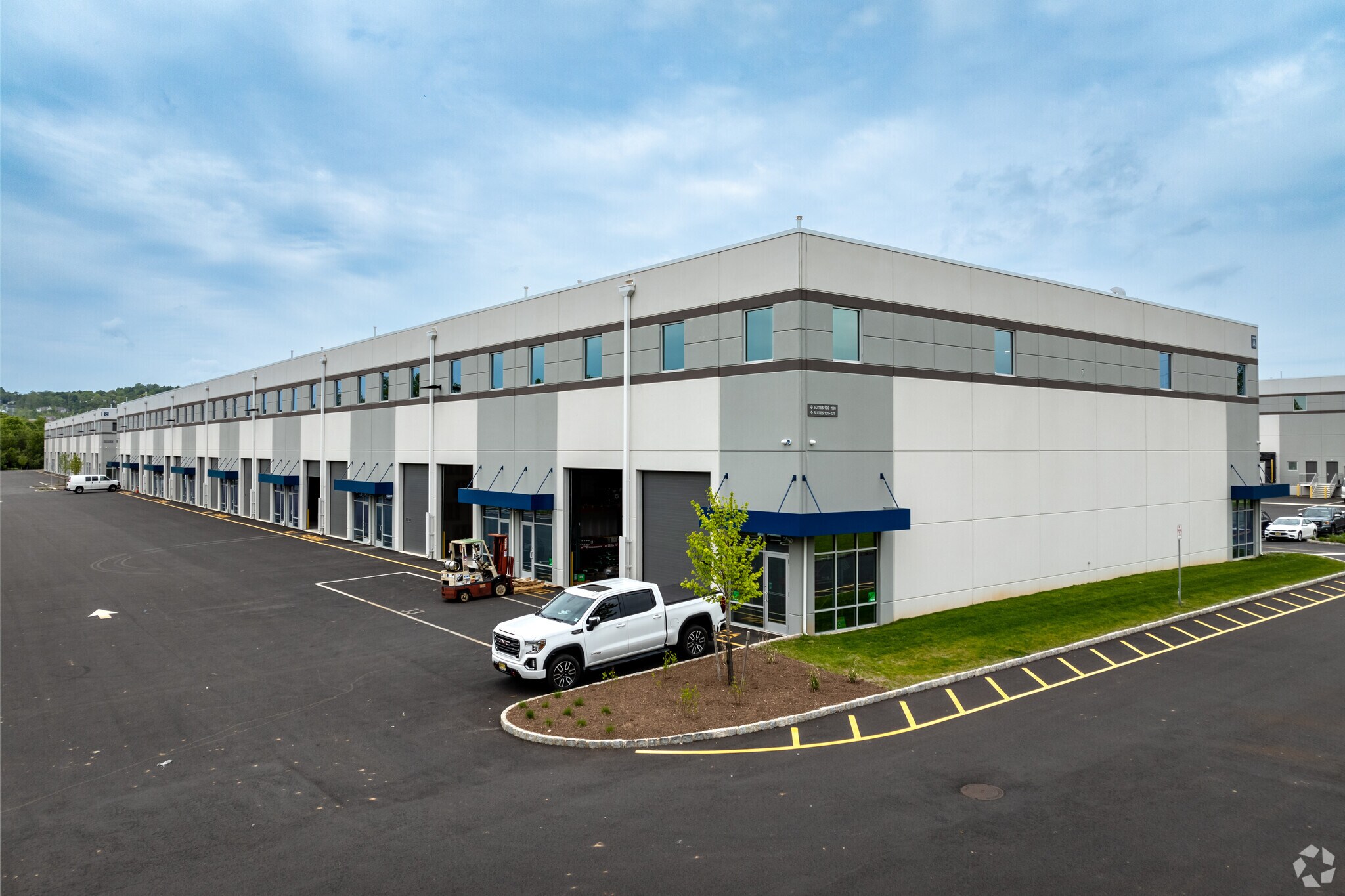 115 River Rd, Flemington, NJ à louer Photo principale– Image 1 sur 6