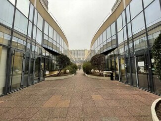 Plus de détails pour Bureau, Local d'activités à louer