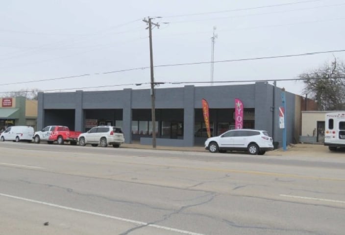 406 Palo Pinto St, Weatherford, TX à louer Photo intérieure– Image 1 sur 3