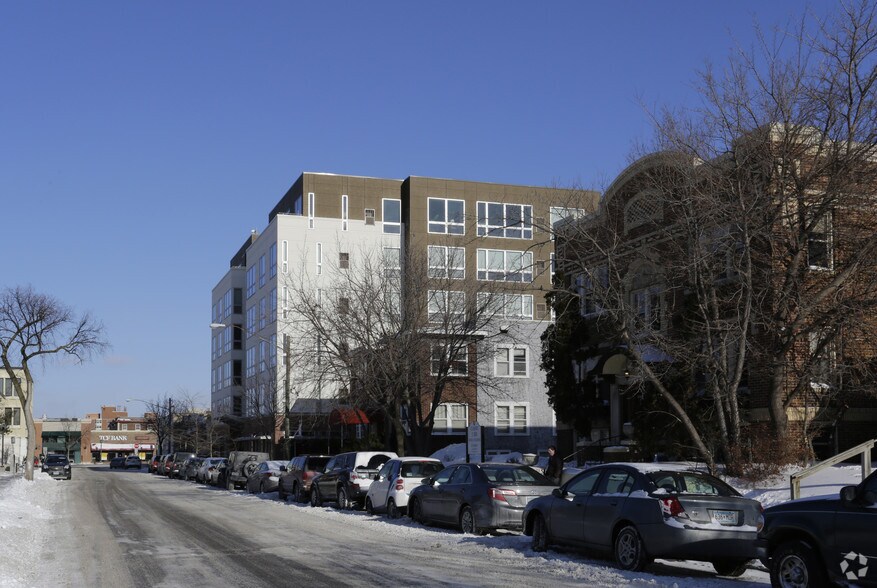 3021 Holmes Ave S, Minneapolis, MN à louer - Photo de l’immeuble – Image 2 sur 53