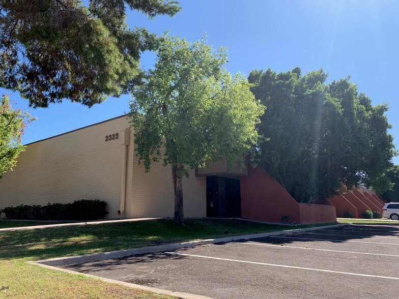 2323 E Magnolia St, Phoenix, AZ à louer - Photo de l’immeuble – Image 2 sur 9