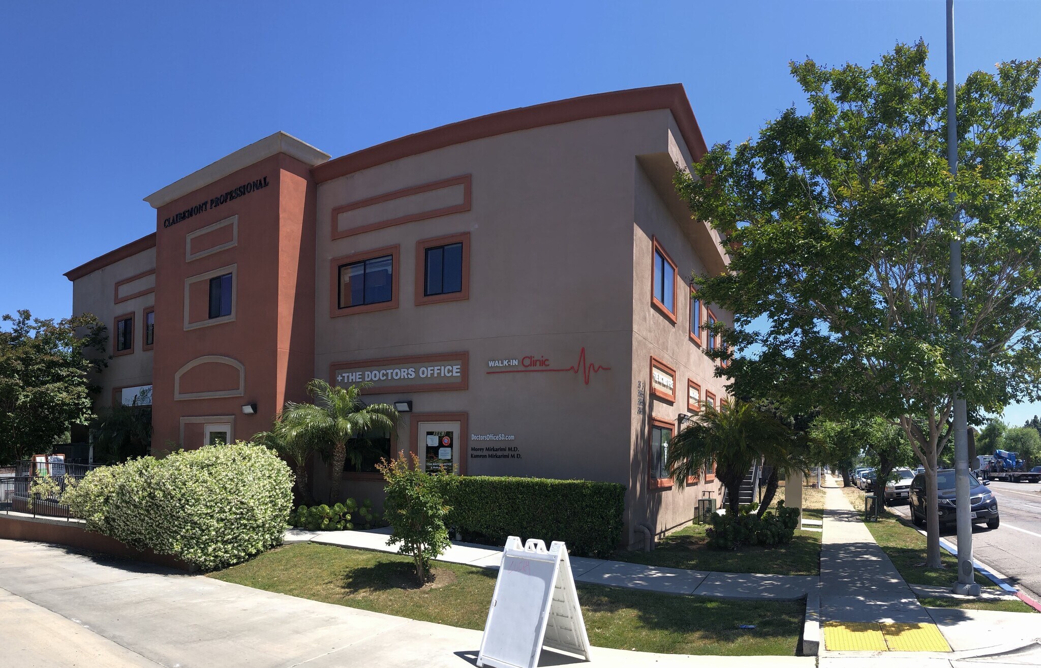 3863-3869 Clairemont Dr, San Diego, CA à louer Photo principale– Image 1 sur 5