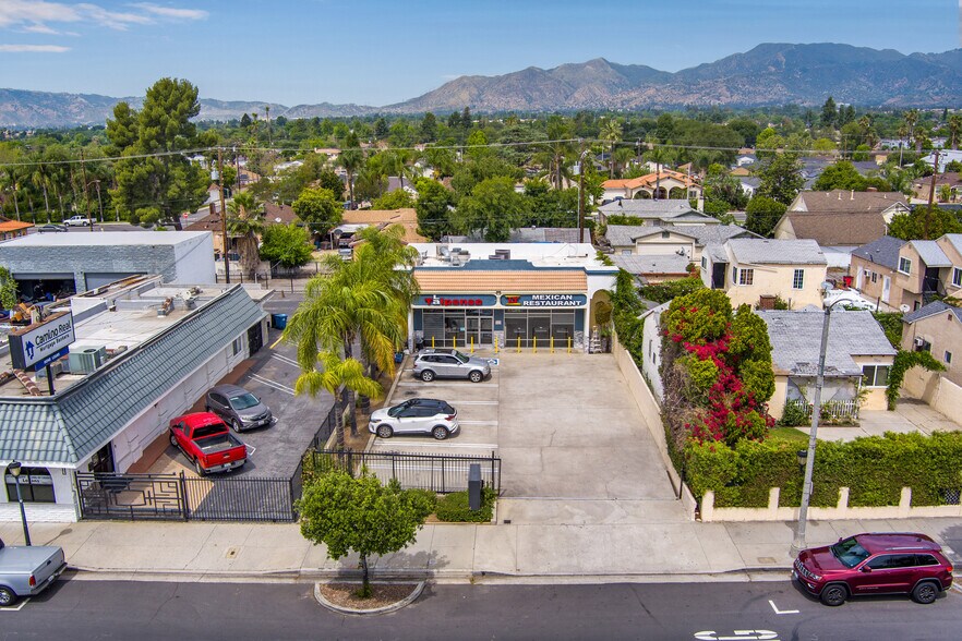 715 N Maclay Ave, San Fernando, CA à vendre - Photo de l’immeuble – Image 3 sur 8