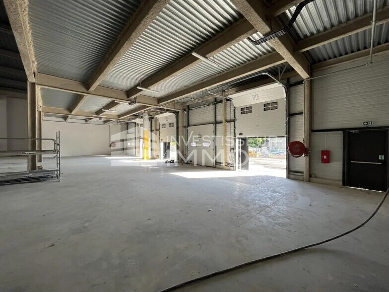 Local d’activités dans Garges-Lès-Gonesse à louer - Photo intérieure – Image 3 sur 6