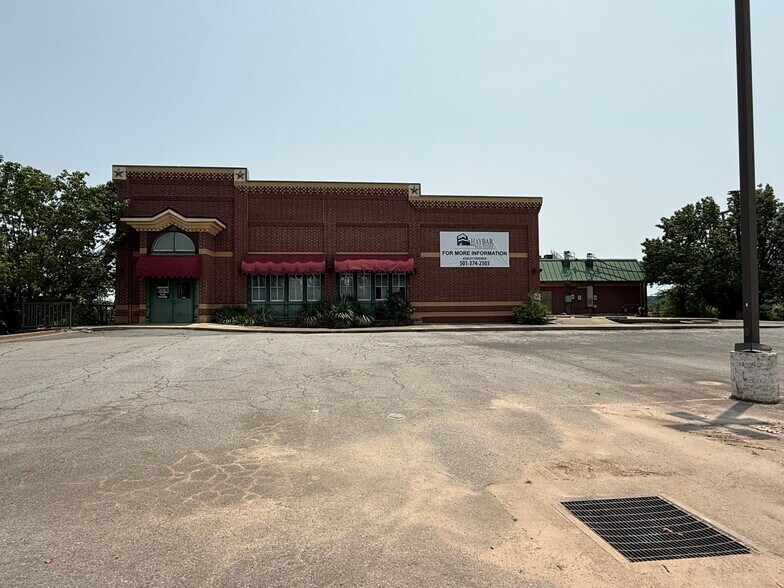 215-219 N Shackleford Rd, Little Rock, AR à vendre - Photo de l’immeuble – Image 2 sur 6
