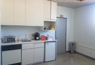 5919 W 3rd St, Los Angeles, CA à louer Photo intérieure– Image 2 sur 4