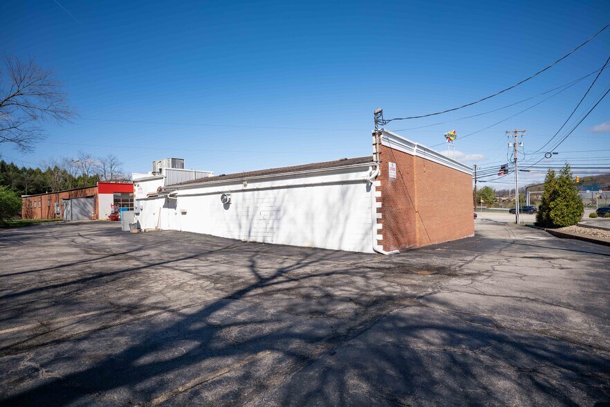 196 Murtland Ave, Washington, PA à vendre - Photo de l’immeuble – Image 3 sur 7