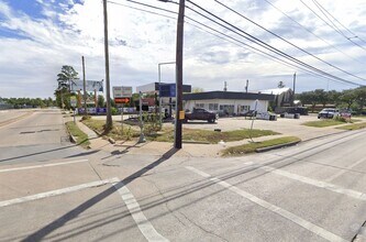 9430 Mesa Dr, Houston, TX à louer Photo de l’immeuble– Image 2 sur 4