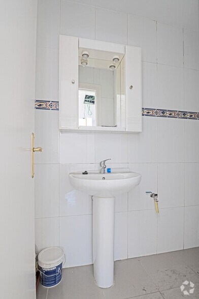 View Photo